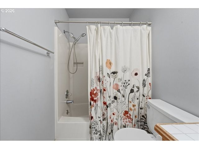 12350 Sw MILLVIEW Ct, Portland, OR 97223