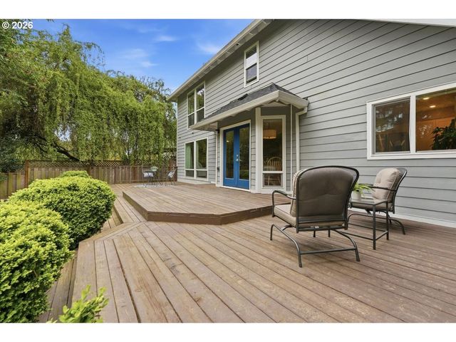 12350 Sw MILLVIEW Ct, Portland, OR 97223