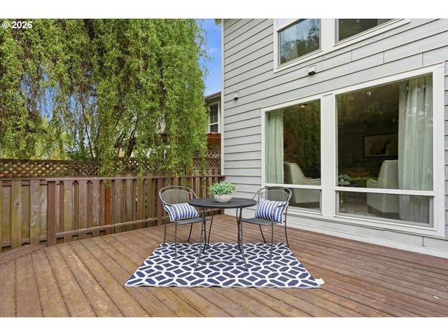 12350 Sw MILLVIEW Ct, Portland, OR 97223