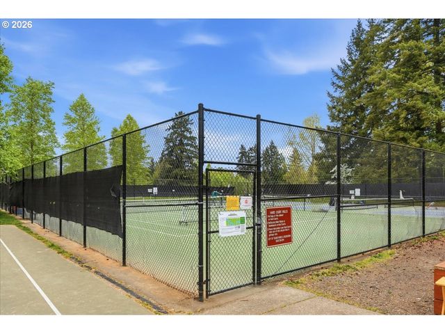 12350 Sw MILLVIEW Ct, Portland, OR 97223