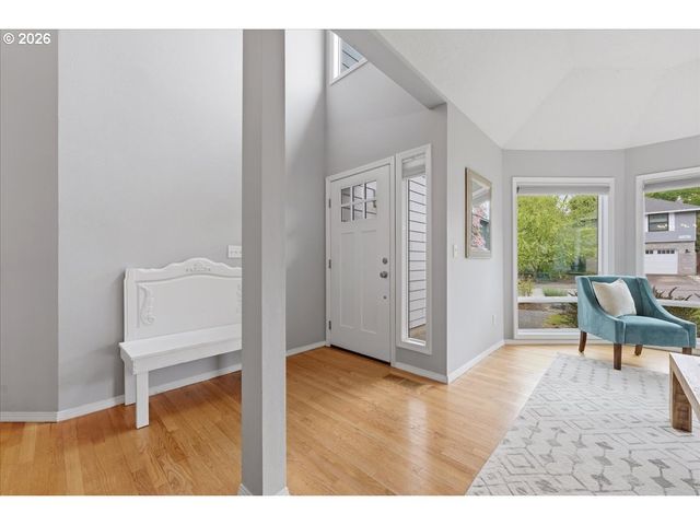 12350 Sw MILLVIEW Ct, Portland, OR 97223