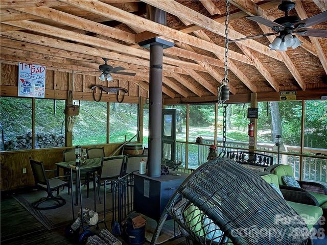 2736 White Oak Flats Road, Green Mountain, NC 28740