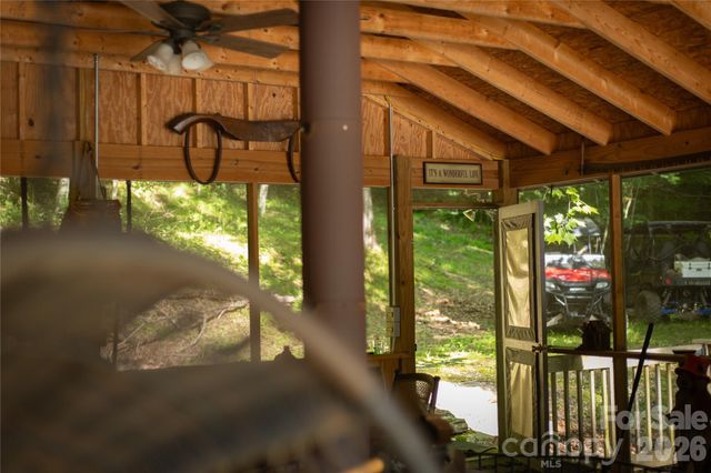 2736 White Oak Flats Road, Green Mountain, NC 28740