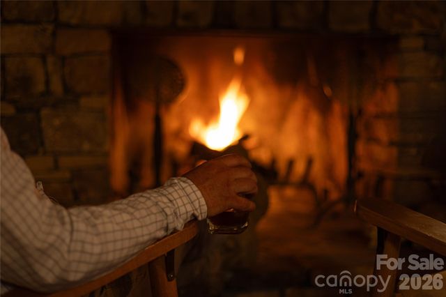 2736 White Oak Flats Road, Green Mountain, NC 28740