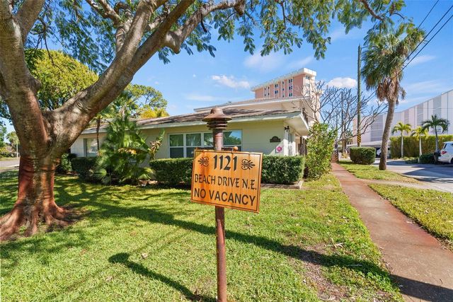 1121 BEACH DRIVE NE, St Petersburg, FL 33701