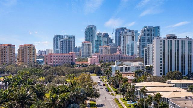 1121 BEACH DRIVE NE, St Petersburg, FL 33701