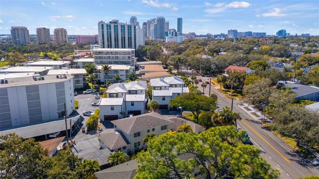 1121 BEACH DRIVE NE, St Petersburg, FL 33701