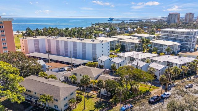 1121 BEACH DRIVE NE, St Petersburg, FL 33701