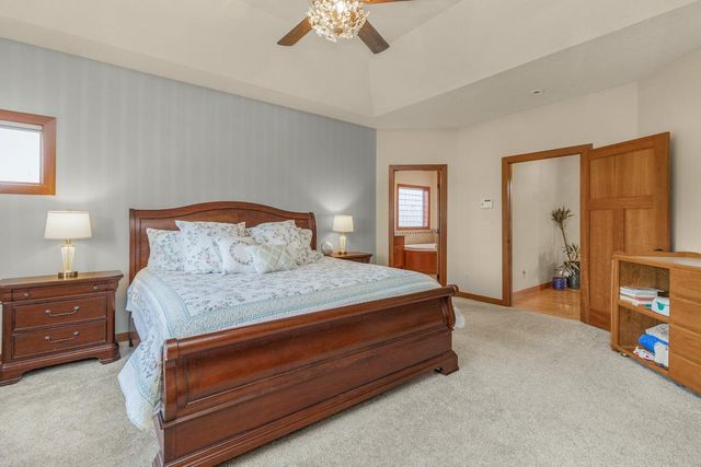 21872 Carrbridge Court, Lakeville, MN 55044