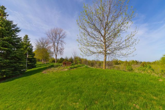 21872 Carrbridge Court, Lakeville, MN 55044