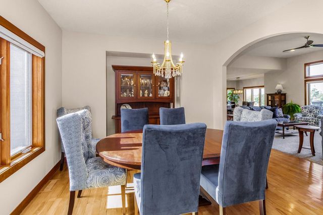 21872 Carrbridge Court, Lakeville, MN 55044