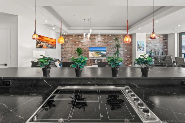 700 Front St 1706, San Diego, CA 92101