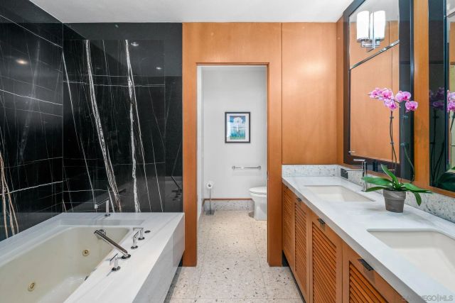 700 Front St 1706, San Diego, CA 92101