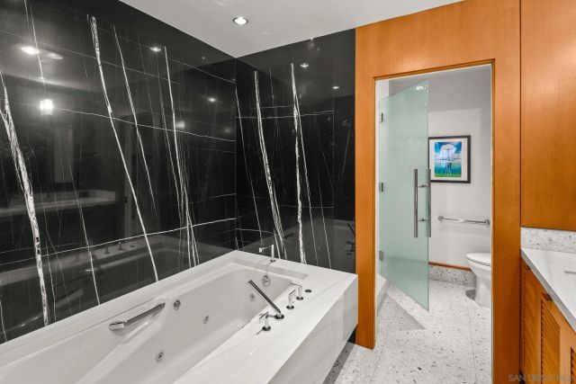 700 Front St 1706, San Diego, CA 92101