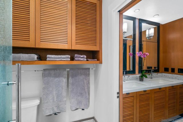 700 Front St 1706, San Diego, CA 92101