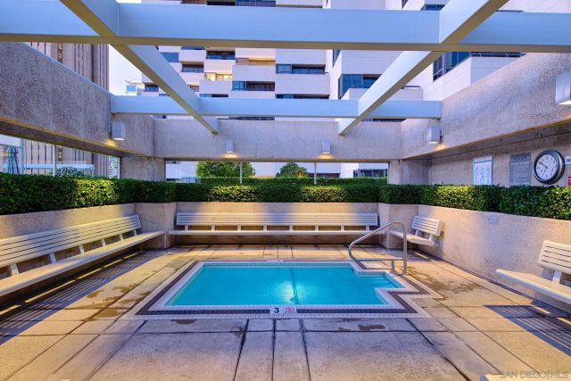 700 Front St 1706, San Diego, CA 92101