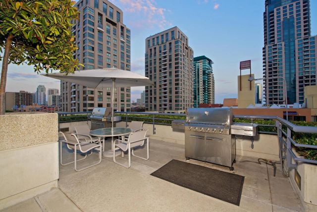 700 Front St 1706, San Diego, CA 92101