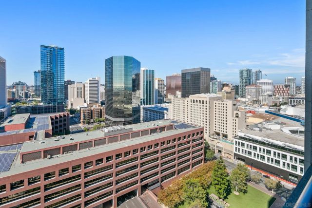 700 Front St 1706, San Diego, CA 92101