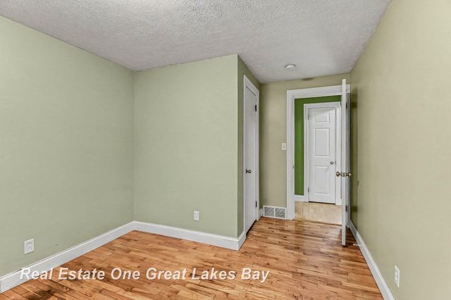 1311 Dover Place, Saginaw Twp, MI 48638