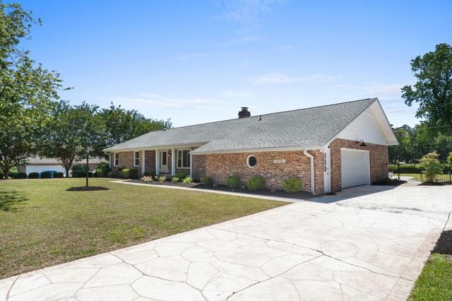 4504 River Rd., Little River, SC 29566