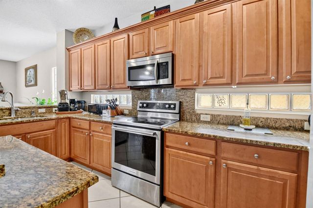 809 Triana Street, West Palm Beach, FL 33413