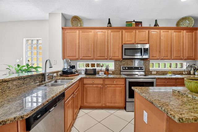 809 Triana Street, West Palm Beach, FL 33413