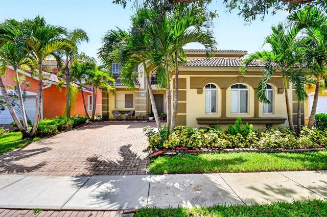 809 Triana Street, West Palm Beach, FL 33413