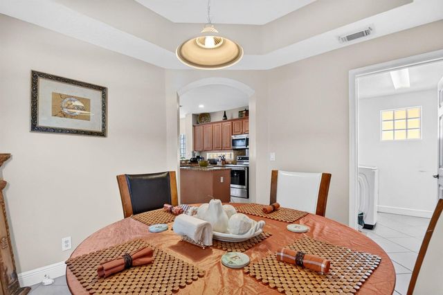 809 Triana Street, West Palm Beach, FL 33413