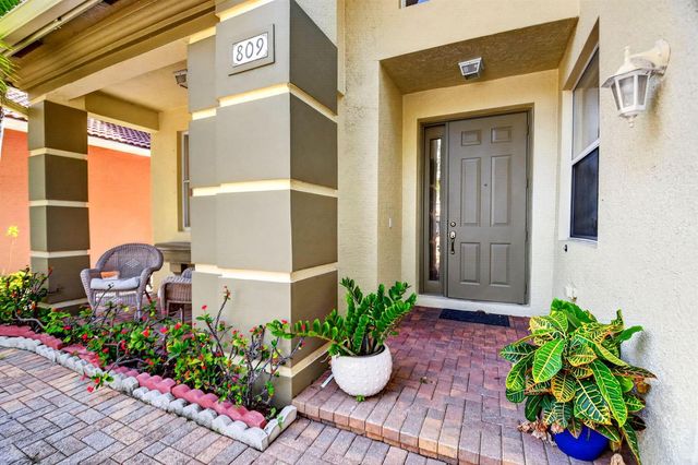 809 Triana Street, West Palm Beach, FL 33413
