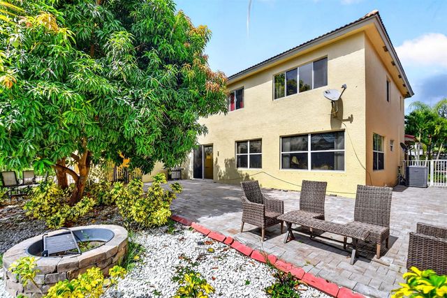 809 Triana Street, West Palm Beach, FL 33413