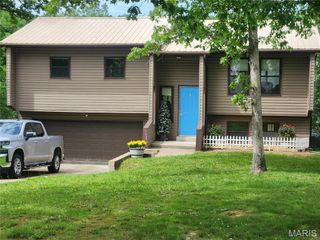 1126 S Deer Trail, Fredericktown, MO 63645