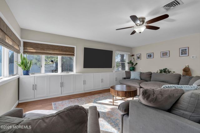 3 Noble Place, Aberdeen, NJ 07747