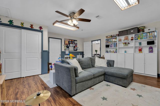 3 Noble Place, Aberdeen, NJ 07747