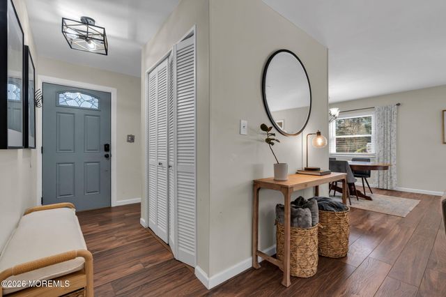 3 Noble Place, Aberdeen, NJ 07747