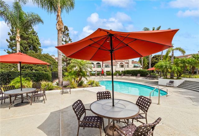 5071 Dorado Drive 106, Huntington Beach, CA 92649