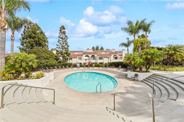 5071 Dorado Drive 106, Huntington Beach, CA 92649