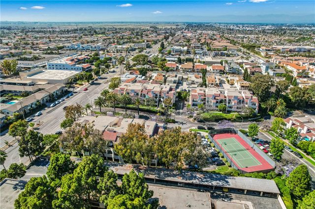 5071 Dorado Drive 106, Huntington Beach, CA 92649