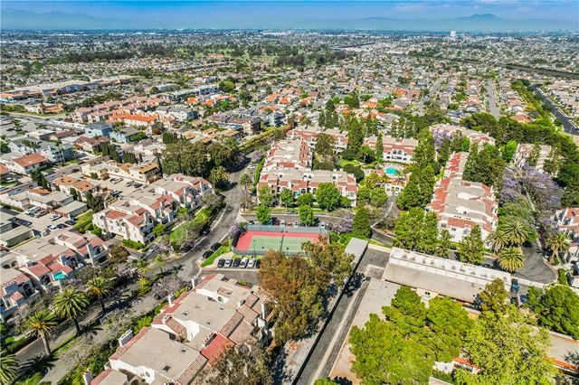 5071 Dorado Drive 106, Huntington Beach, CA 92649