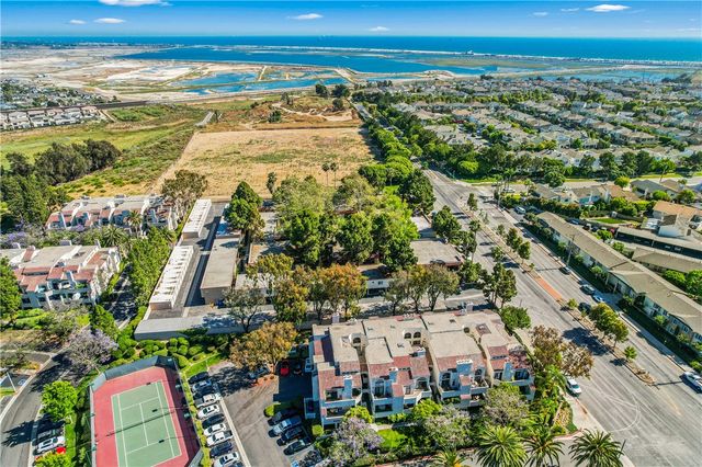 5071 Dorado Drive 106, Huntington Beach, CA 92649