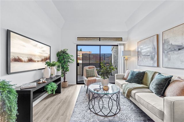 5071 Dorado Drive 106, Huntington Beach, CA 92649