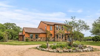 23802 Oscar RD, Spicewood, TX 78669