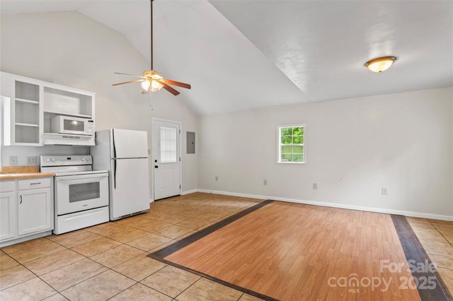 895 Mount Pleasant Road W, Mount Pleasant, NC 28124