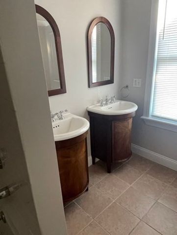 258 W Broadway 6, Boston, MA 02127