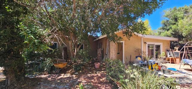 1622 S Santa Fe, Vista, CA 92084