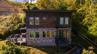 869 Chestnut Drive, Gatlinburg, TN 37738