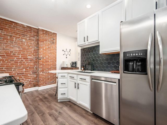 260 E 2nd Avenue, Columbus, OH 43201