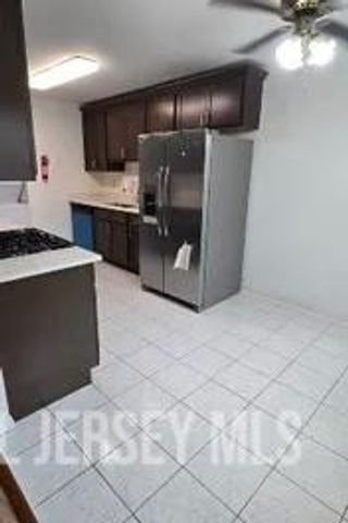 112 Bavrely Hills Terrace C, Woodbridge Proper, NJ 07095