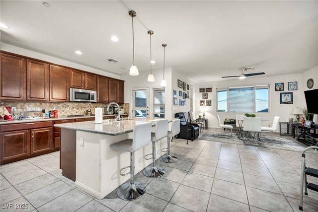 379 Pretissimo Lane, Henderson, NV 89011