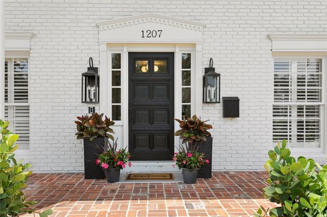 1207 S DRUID LANE, Tampa, FL 33629