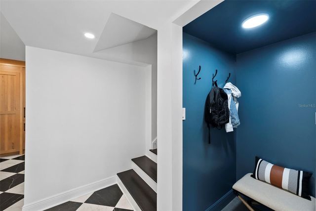 1207 S DRUID LANE, Tampa, FL 33629